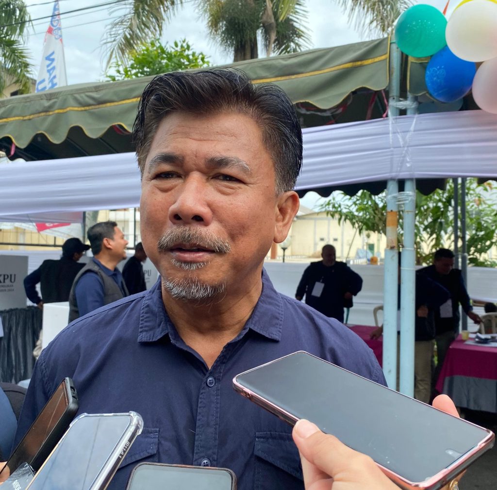 2bf44a5f-be01-4483-b737-f8f3900573ca