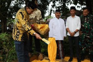 Bupati Edi Damansyah Resmikan Pembangunan Jembatan Pendamping di Tenggarong