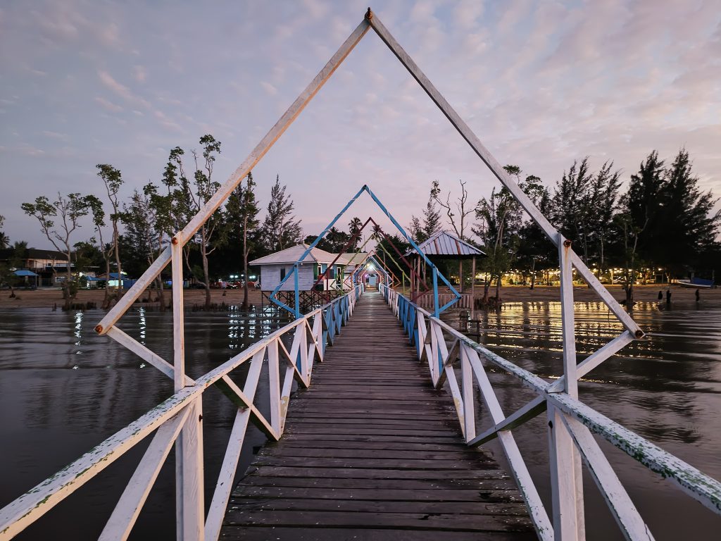 Infrastruktur Terus Ditingkatkan, Pantai Ambalat Targetkan Jadi Wisata Andalan di Kaltim