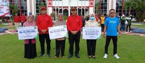 Peringati May Day 2025, Pemkab Kukar Salurkan Santunan dan Sembako bagi Pekerja Rentan